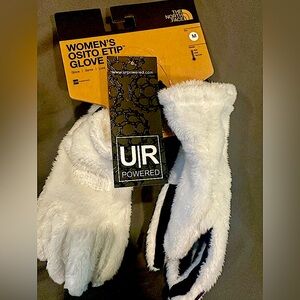 North Face Women's Osito Etip Gloves - White Dune NWT